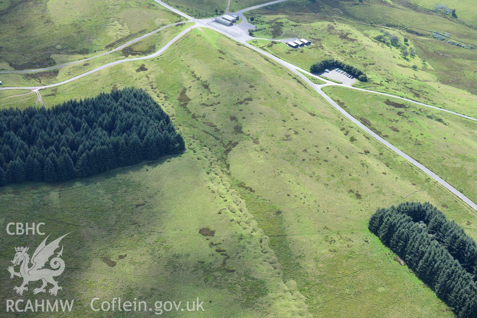 Garn Wen cairn, Dixies' Corner