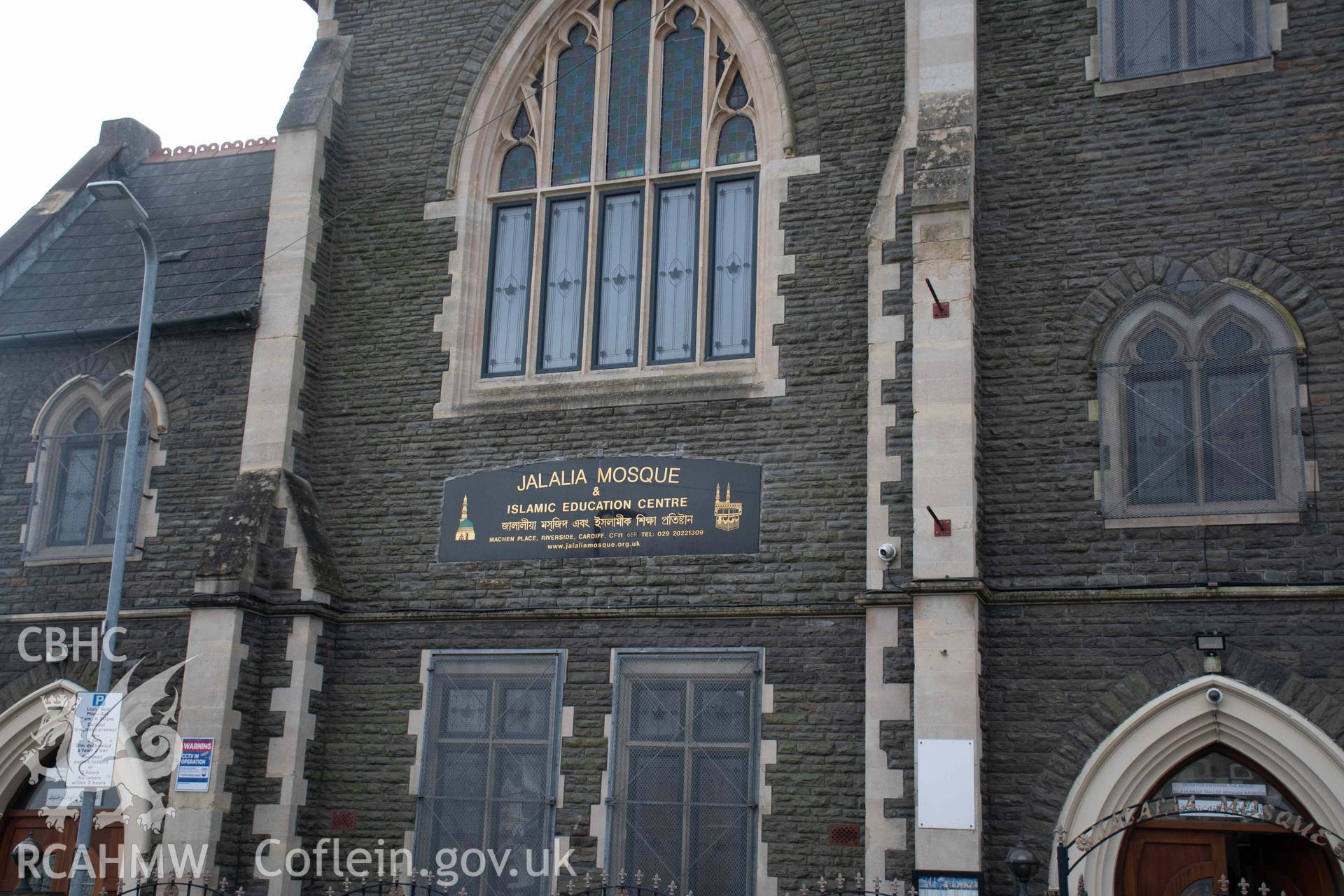 Jalalia Mosque and Islamic Education Centre, Cardiff: exterior