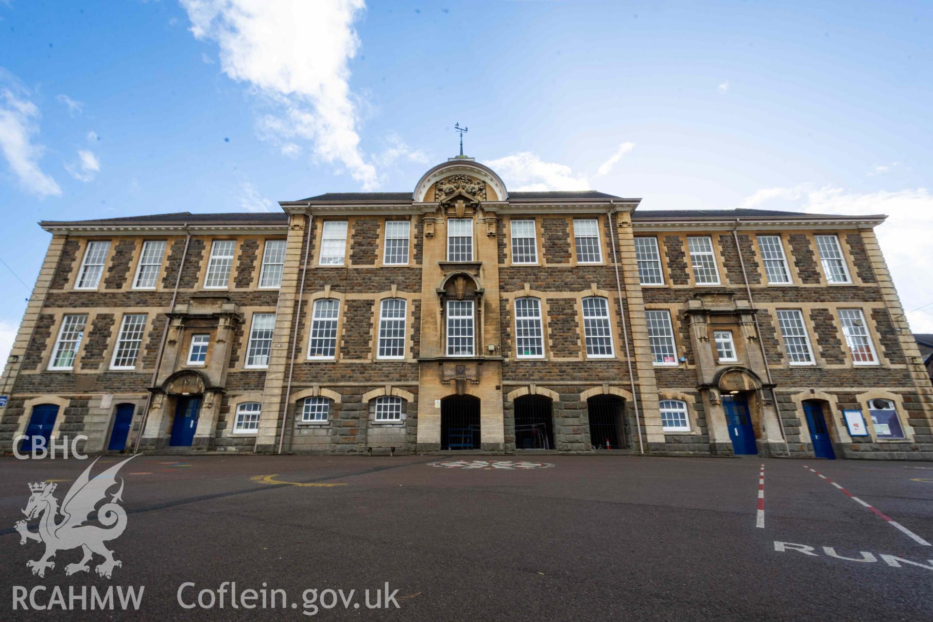 Front (north) elevations of Twyn School, low angle