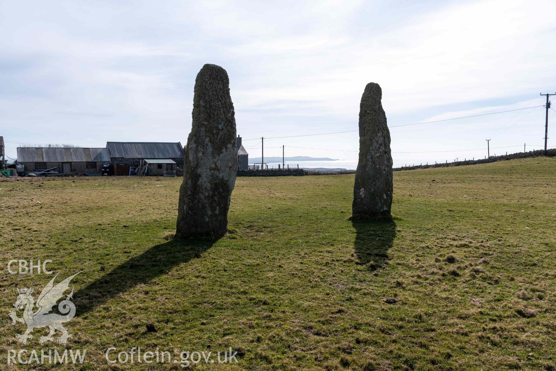 Penrhosfeilw Standing Stone from the north.