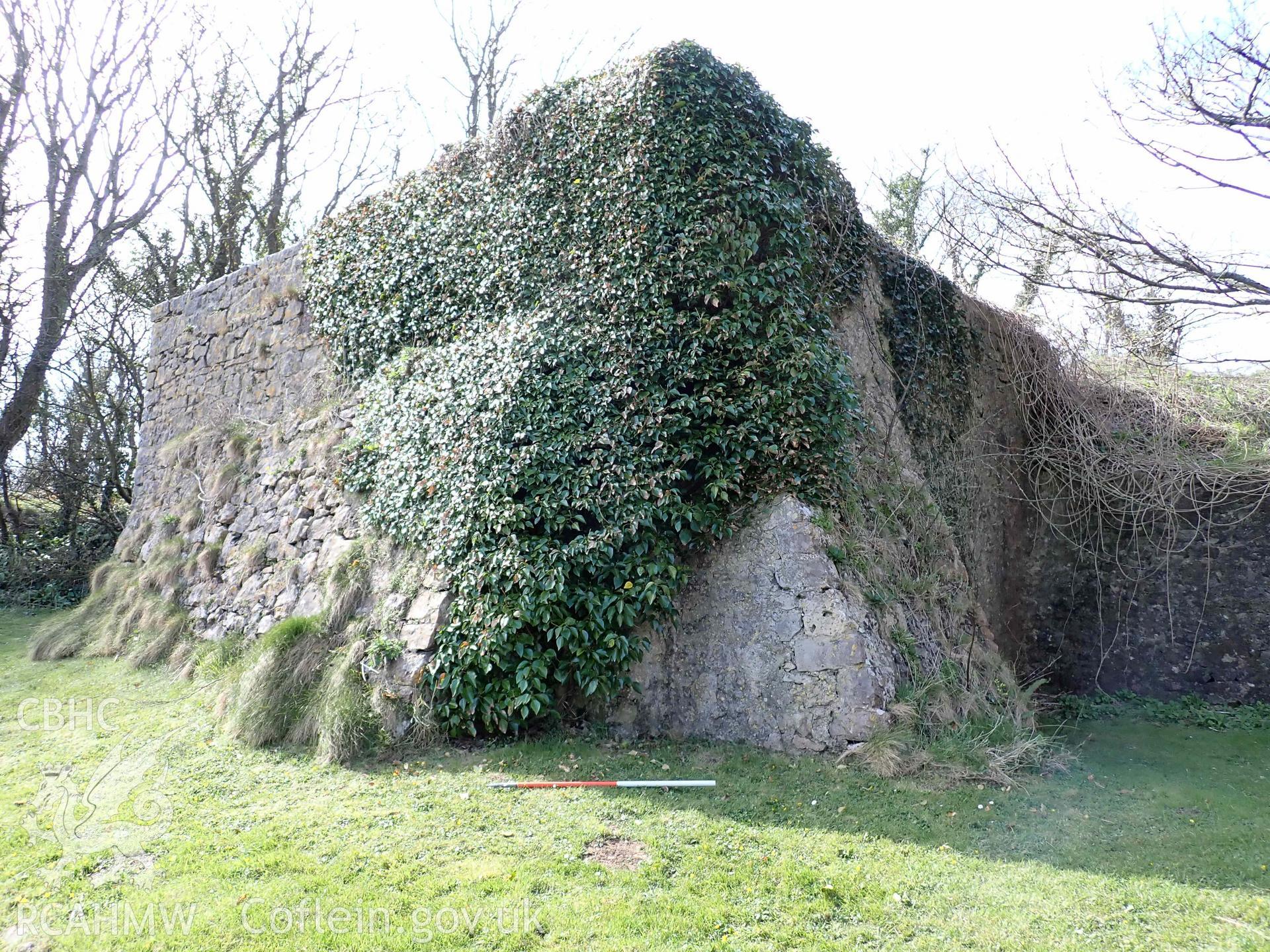 Northeast corner of the lime kiln at Stackpole Quay, on 31/03/2025. Scale is 1m.