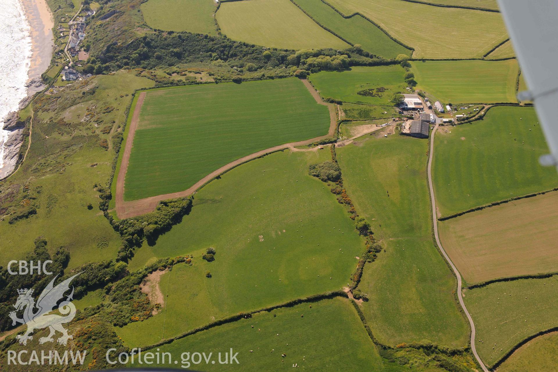 RCAHMW Colour Oblique Digital Aerial Photographs: Western Slade, circular markings in grass, probably non-archaeological