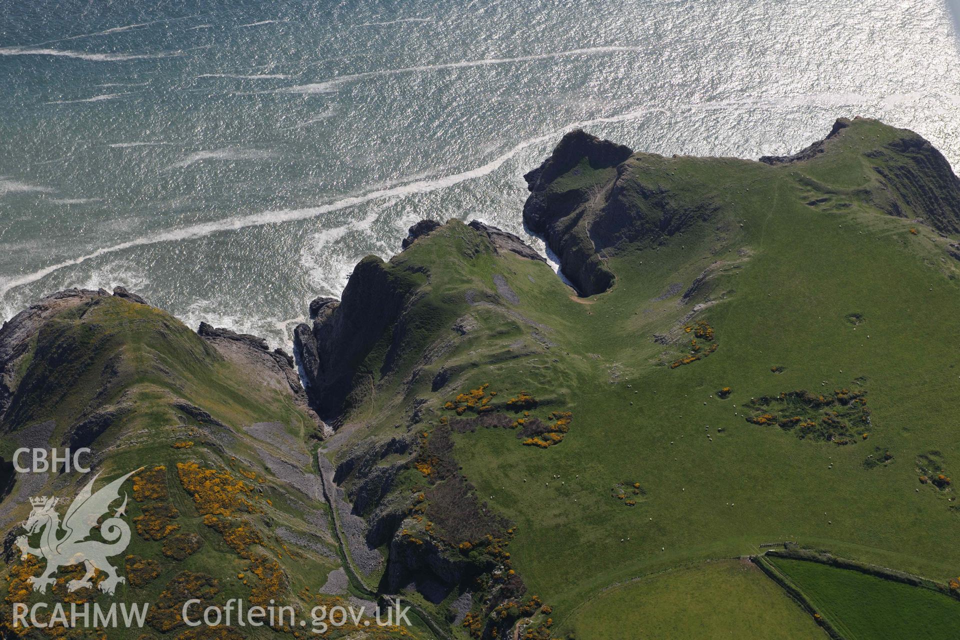 RCAHMW Colour Oblique Digital Aerial Photographs: Yellow Top promontory fort