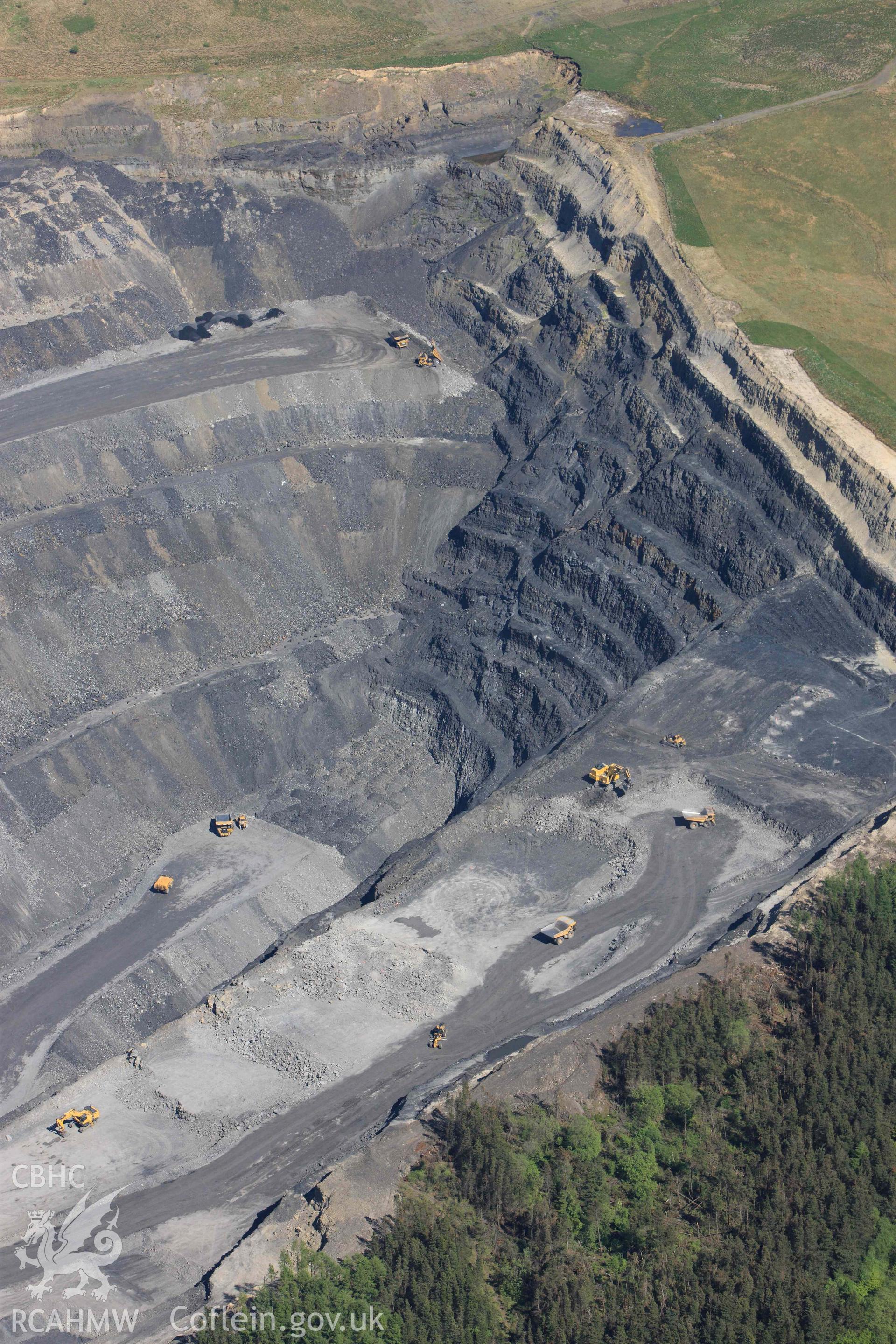 RCAHMW Colour Oblique Digital Aerial Photographs: Nant-Helen opencast coal mine, view from north-west