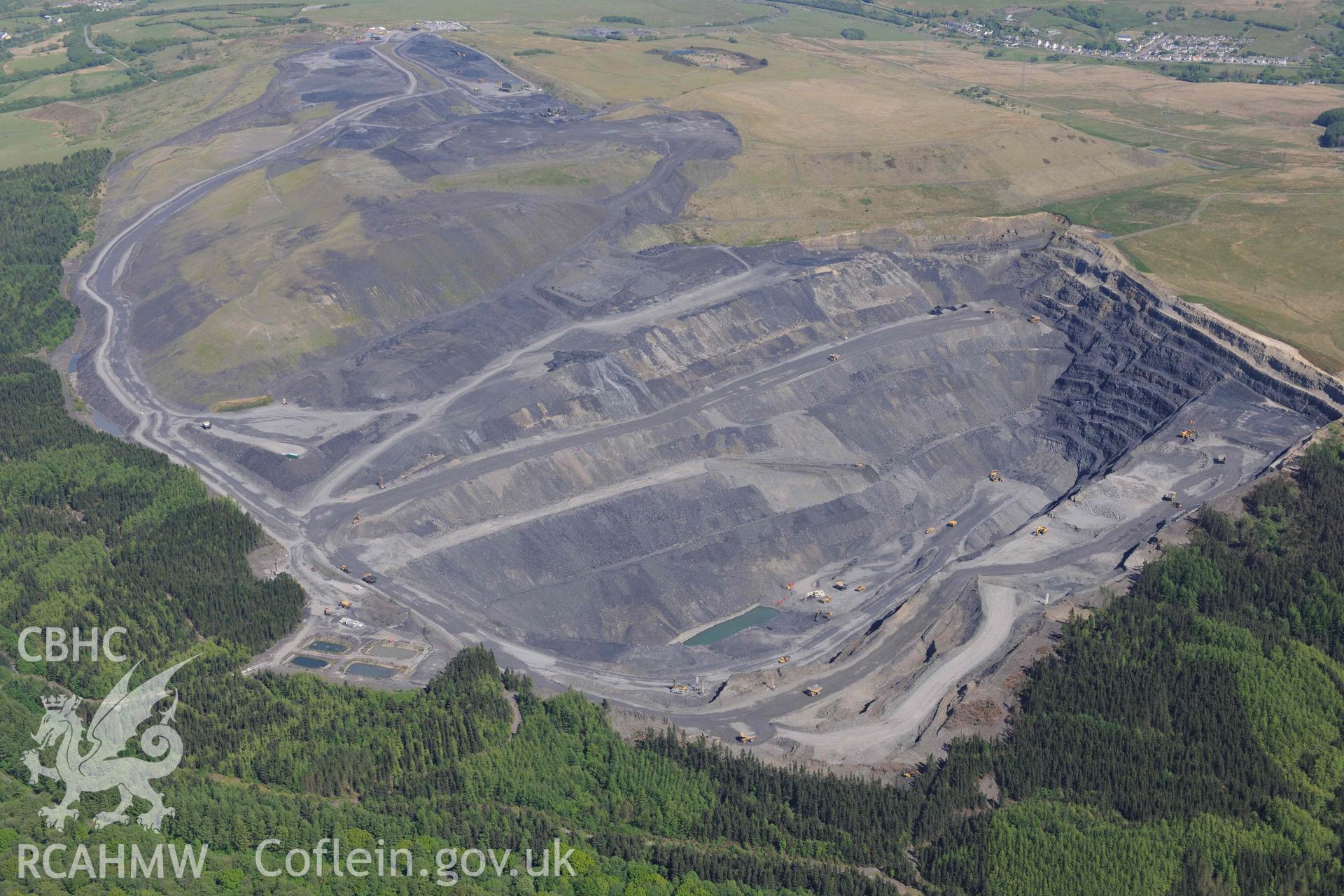RCAHMW Colour Oblique Digital Aerial Photographs: Nant-Helen opencast coal mine, view from north-west