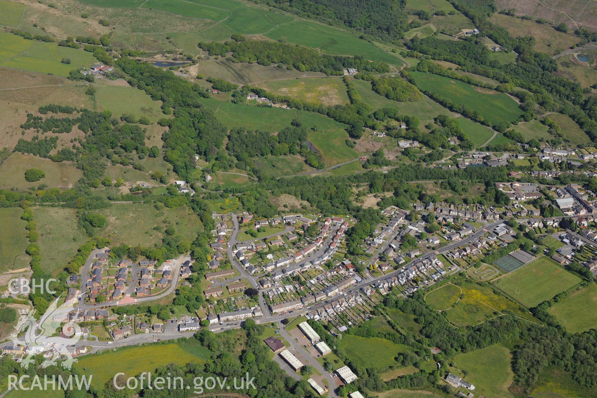 RCAHMW Colour Oblique Digital Aerial Photographs: Creunant, townscape from west with Zion chapel