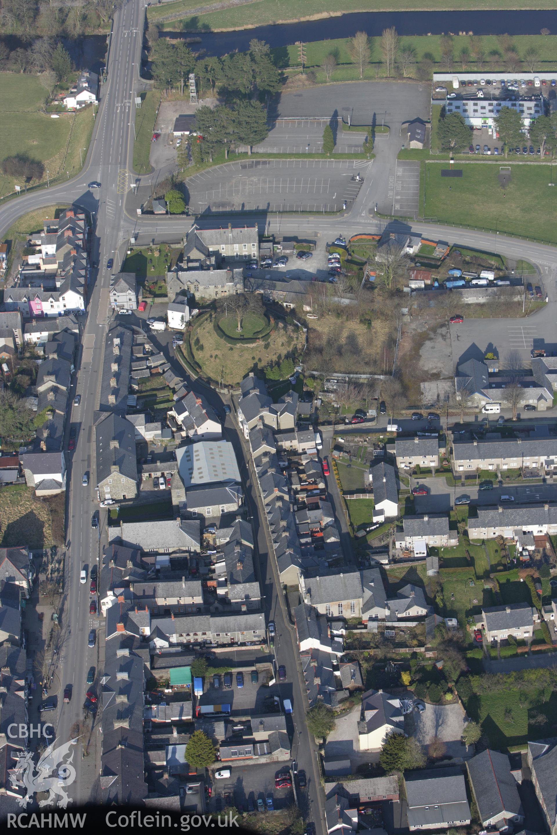 RCAHMW colour oblique photograph of Y Bala. Taken by Toby Driver on 18/03/2009.