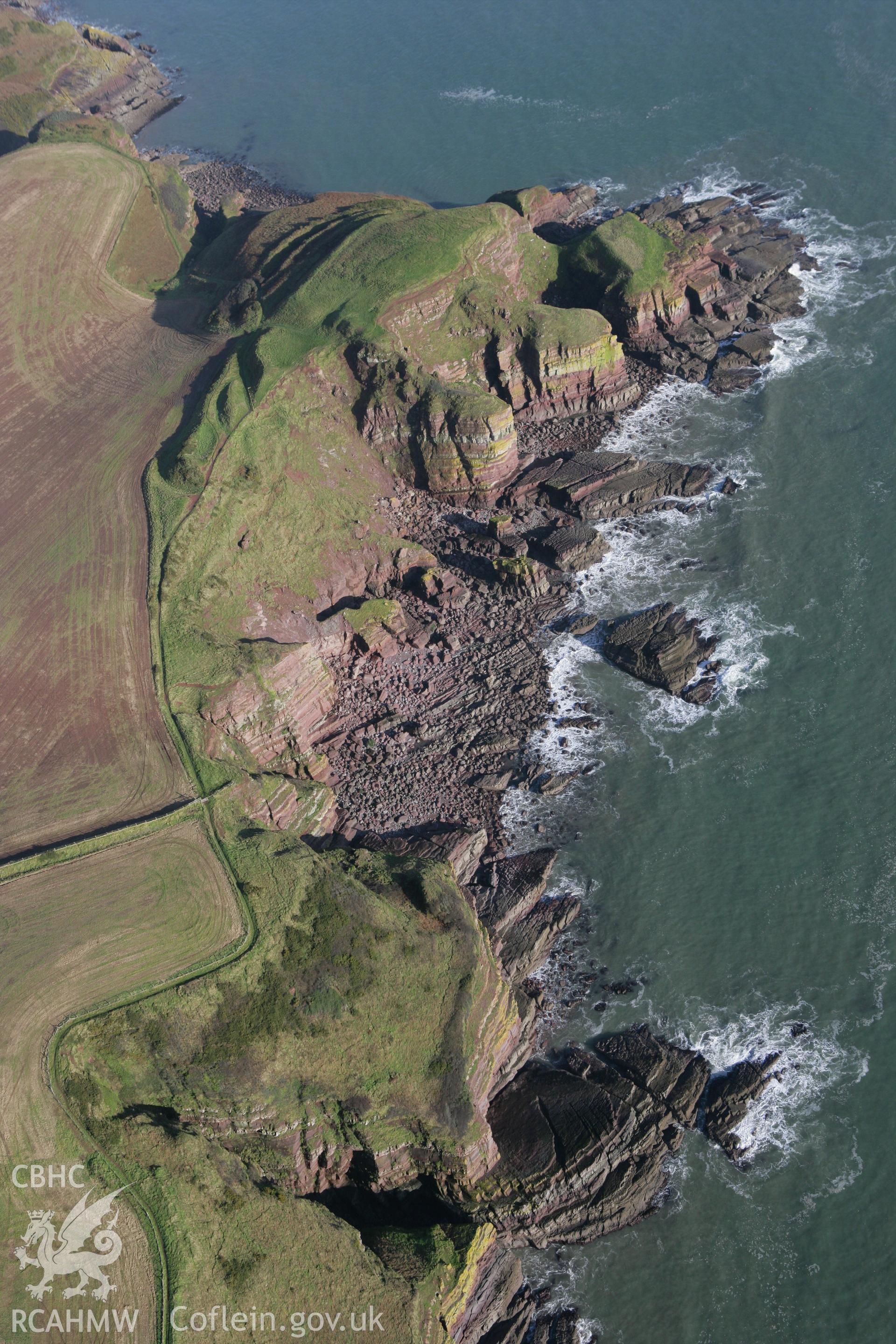 RCAHMW colour oblique aerial photograph of Greenala Point Fort. Taken on 28 January 2009 by Toby Driver