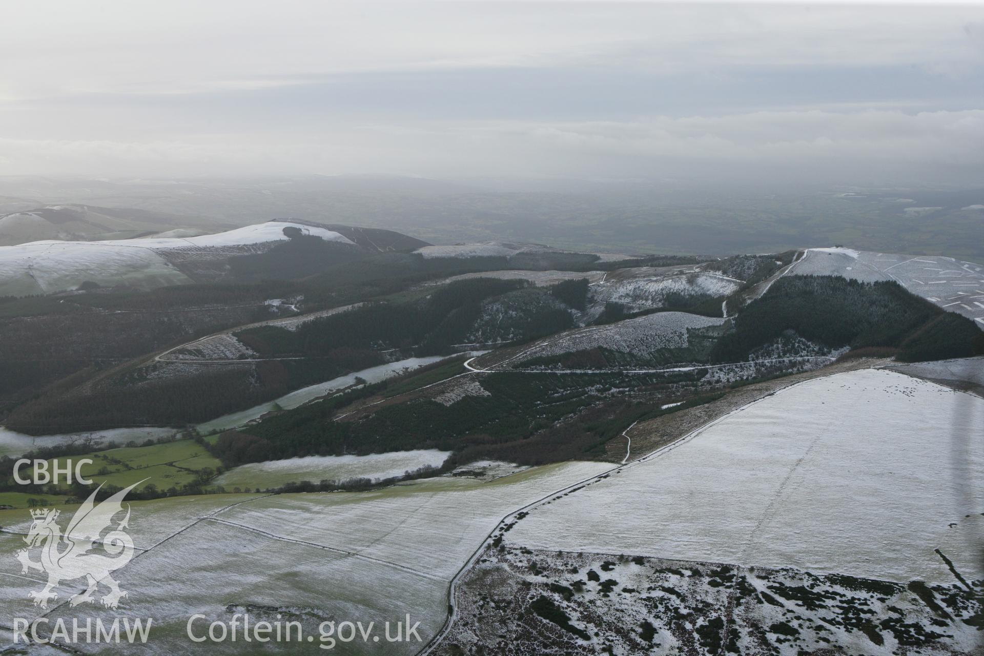 RCAHMW colour oblique photograph of landscape looking south over the Clwydian Range, from Ffrith Mountain. Taken by Toby Driver on 21/01/2009.