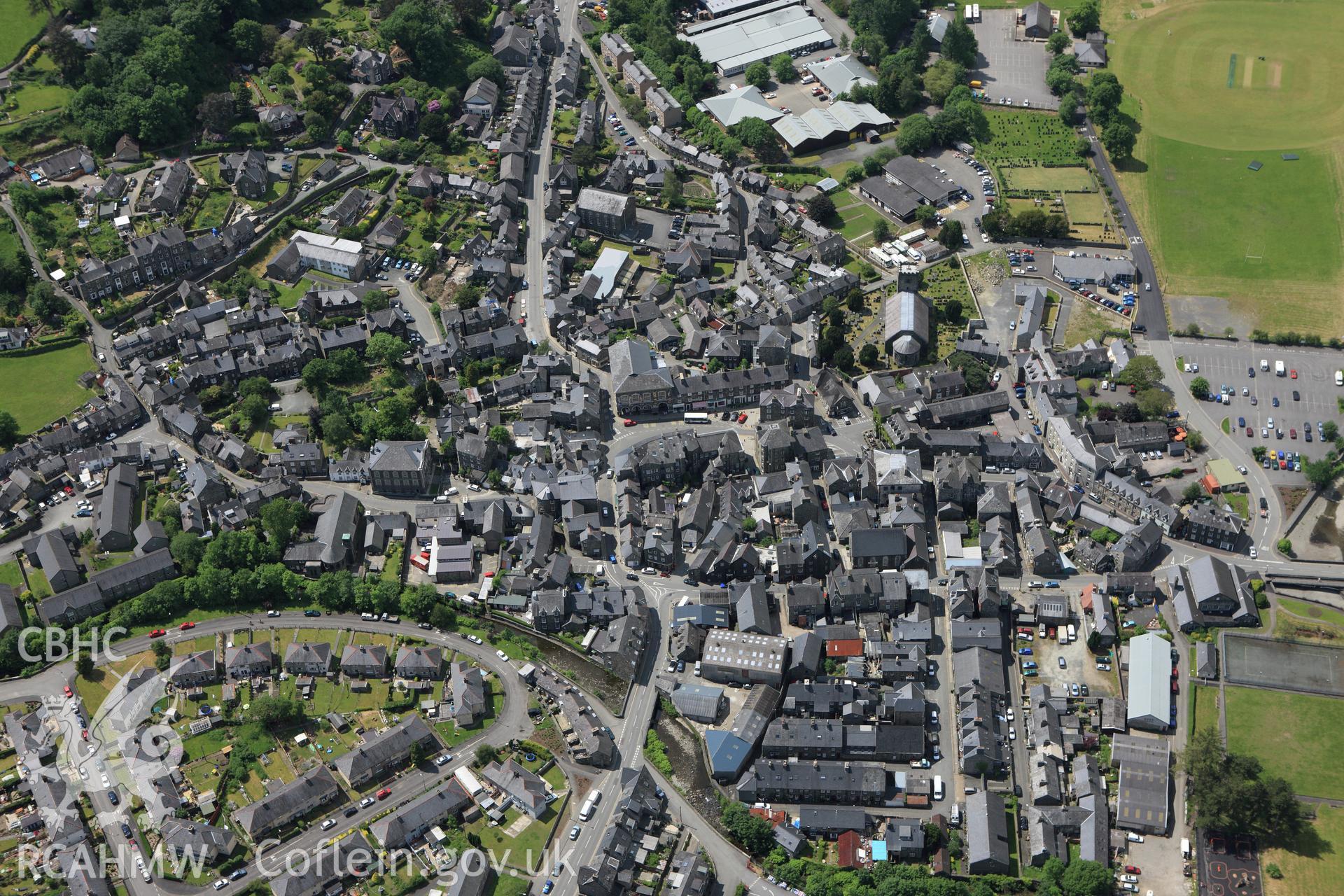RCAHMW colour oblique aerial photograph of Dolgellau. Taken on 02 June 2009 by Toby Driver