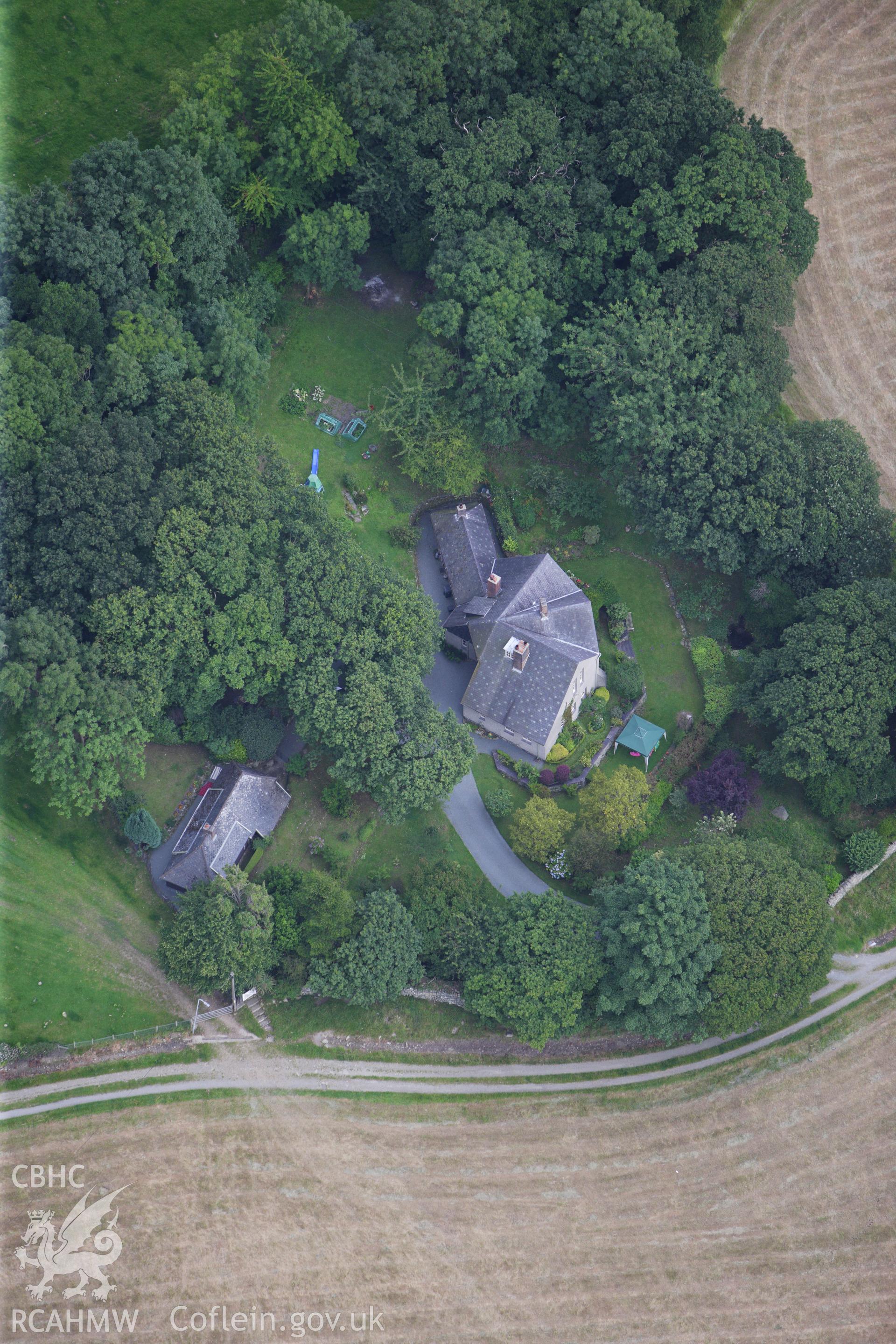 RCAHMW colour oblique aerial photograph of Wern Isaf, Llanfairfechan. Taken on 06 August 2009 by Toby Driver