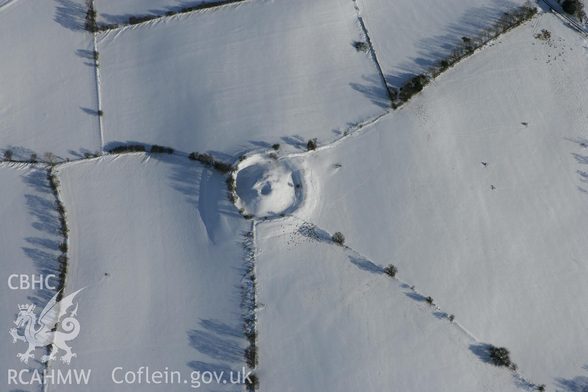 RCAHMW colour oblique photograph of Cwm Camlais Motte. Taken by Toby Driver on 06/02/2009.