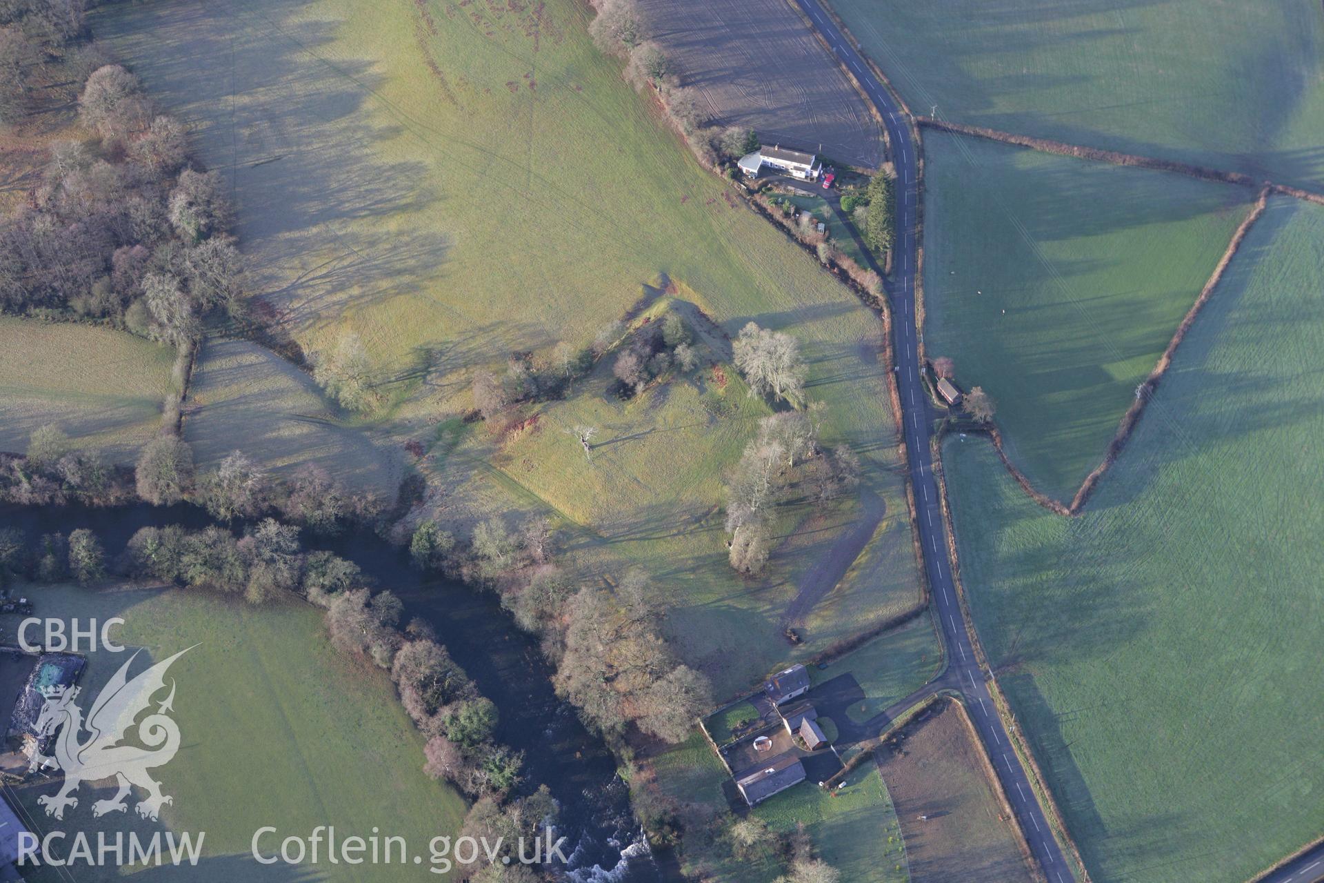 RCAHMW colour oblique photograph of Mathrafal defended enclosure. Taken by Toby Driver on 21/01/2009.