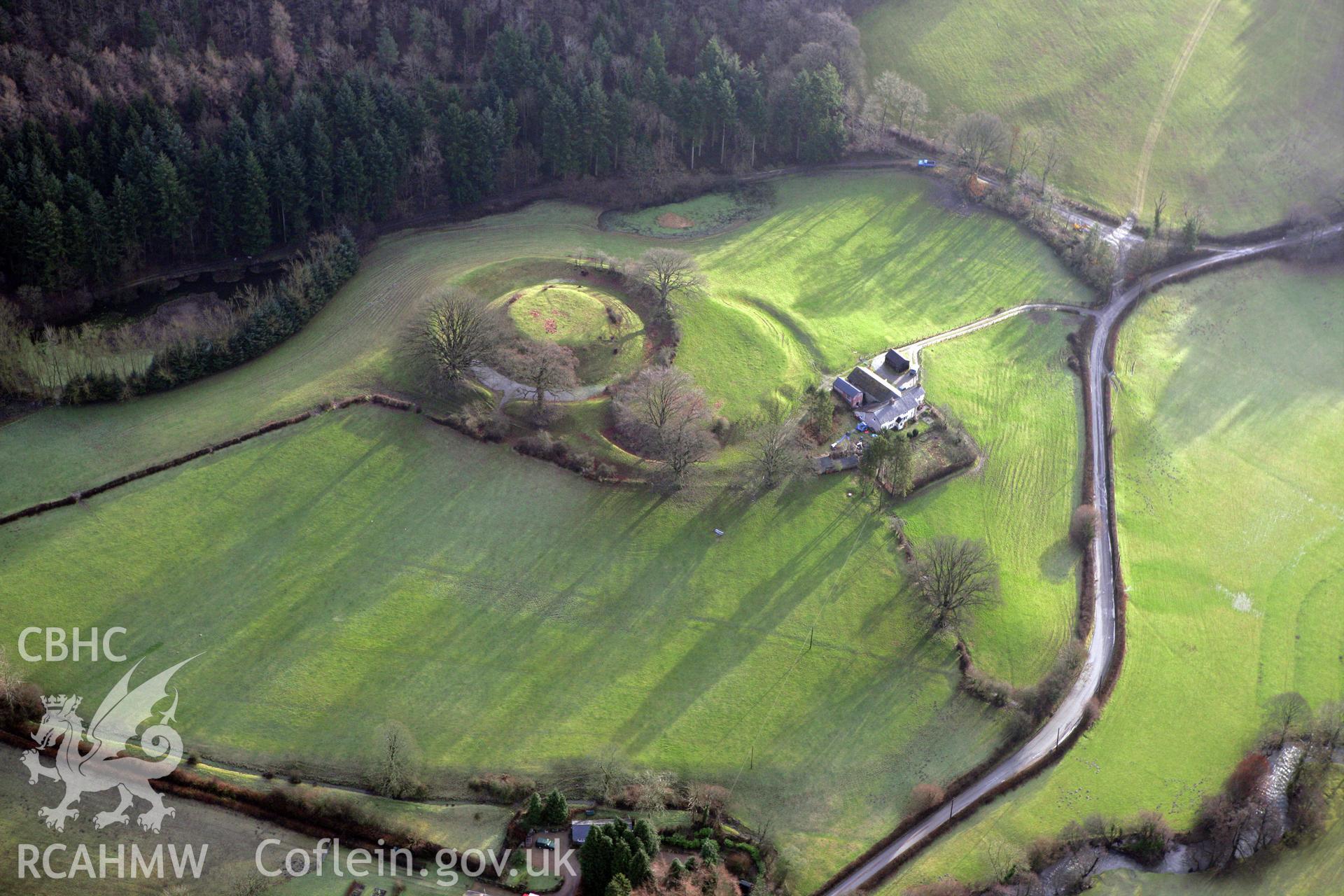 RCAHMW colour oblique photograph of Sycarth castle. Taken by Toby Driver on 21/01/2009.