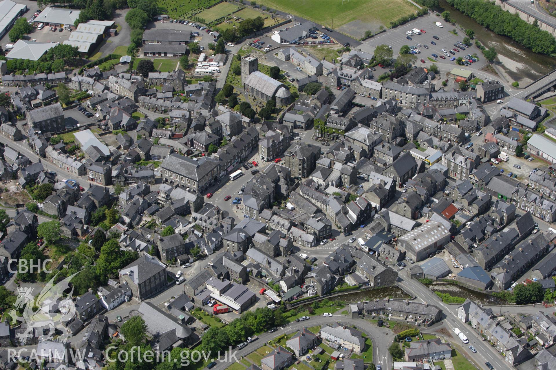 RCAHMW colour oblique aerial photograph of Dolgellau. Taken on 02 June 2009 by Toby Driver