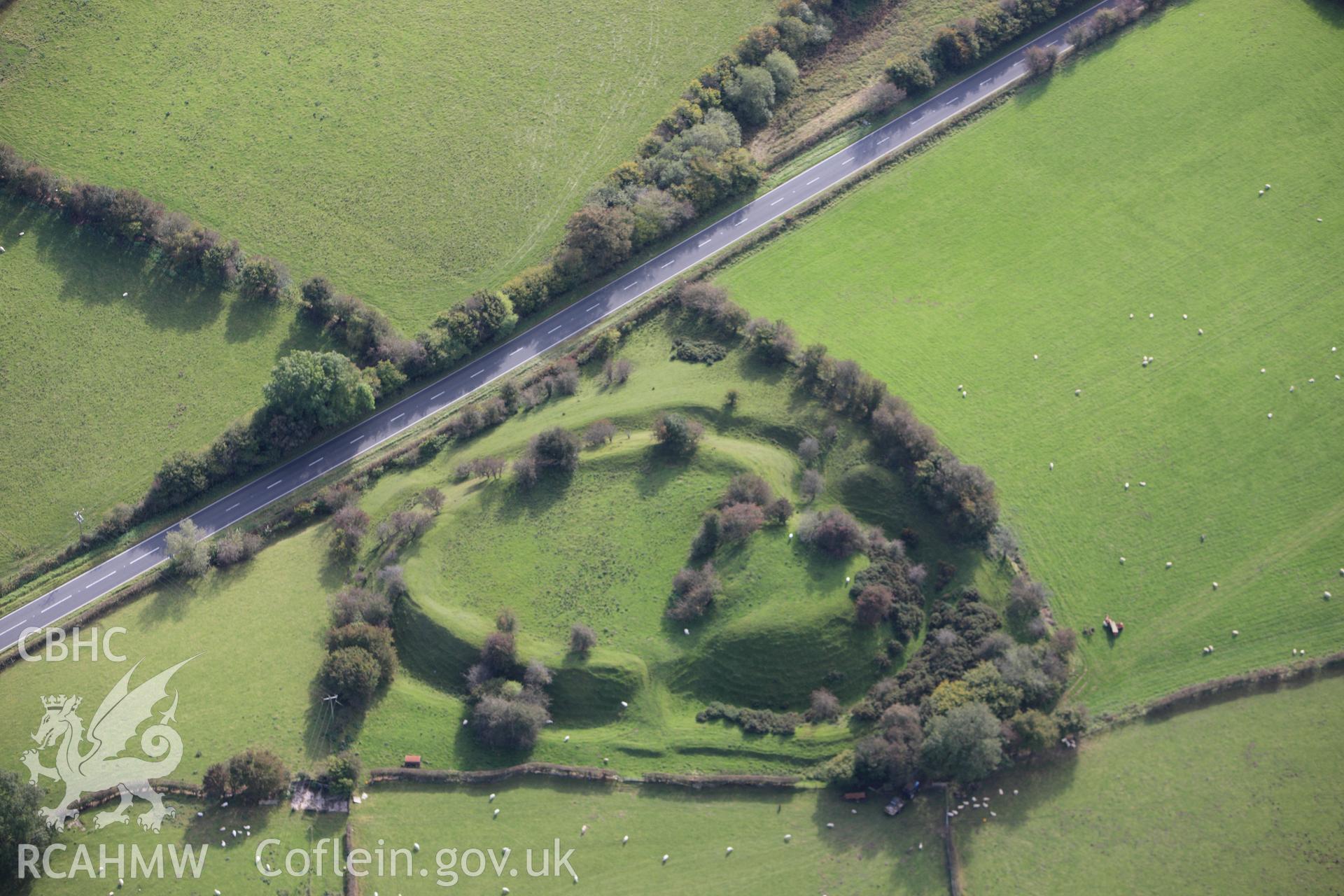 RCAHMW colour oblique aerial photograph of Tomen-y-Rhodwydd. Taken on 13 October 2009 by Toby Driver